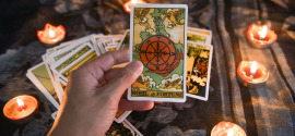 Tarot horoskop za december 2025: Vodnik po energijah za vsak znak
